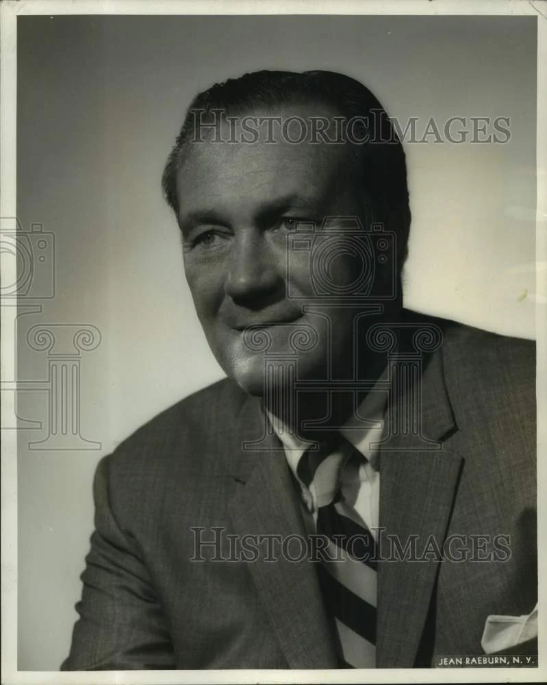 1971 Press Photo James Macwithey, assistant vice-president of Bristol-Myers Corp