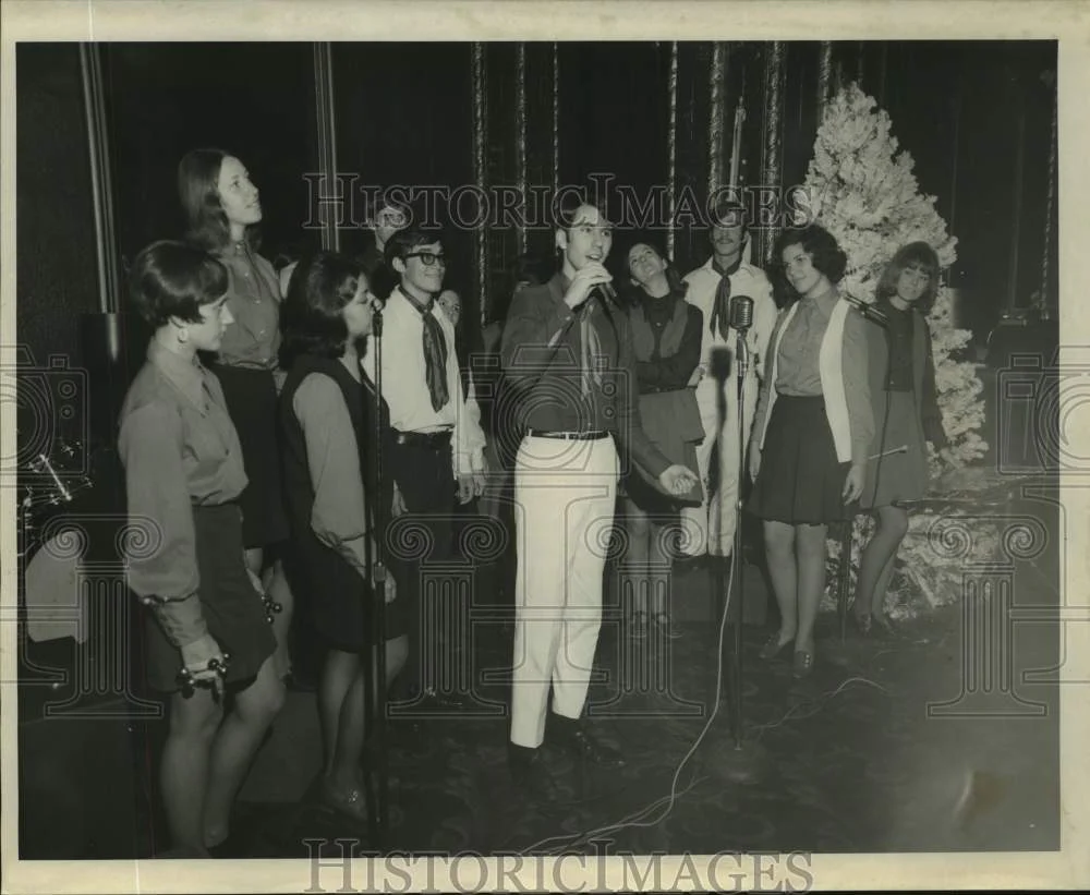 1970 Press Photo Life Corps of Dallas during performance - nob78965