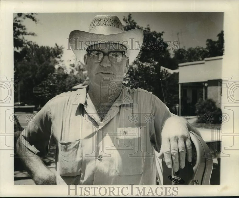 1964 Press Photo C.C. Nabours, president of Sabine Parish Police Jury