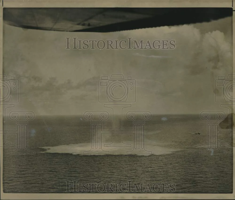 1964 Press Photo Bubbling Waters Where Oil Drilling Rig Exploded, Gulf of Mexico