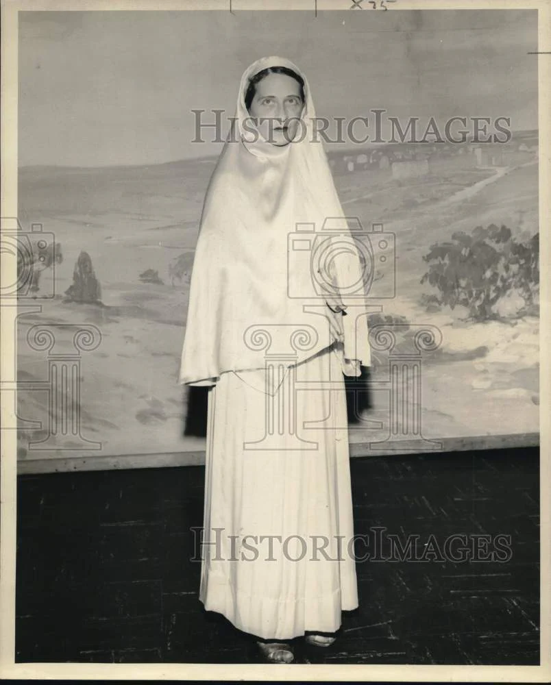 1954 Press Photo Passion Play's Mrs. Jay Poche plays "Mary" in "The Nazarene"