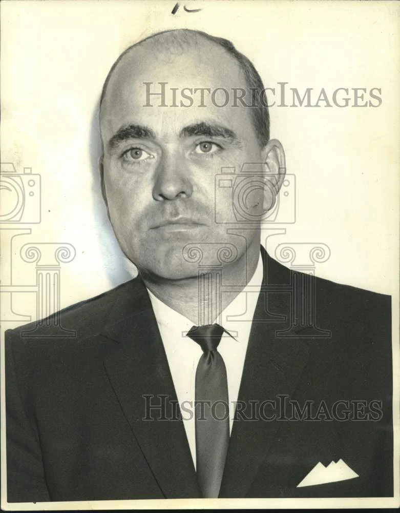 1965 Press Photo Dr. Lawrence Scheving, anatomist, speaks at Tulane University