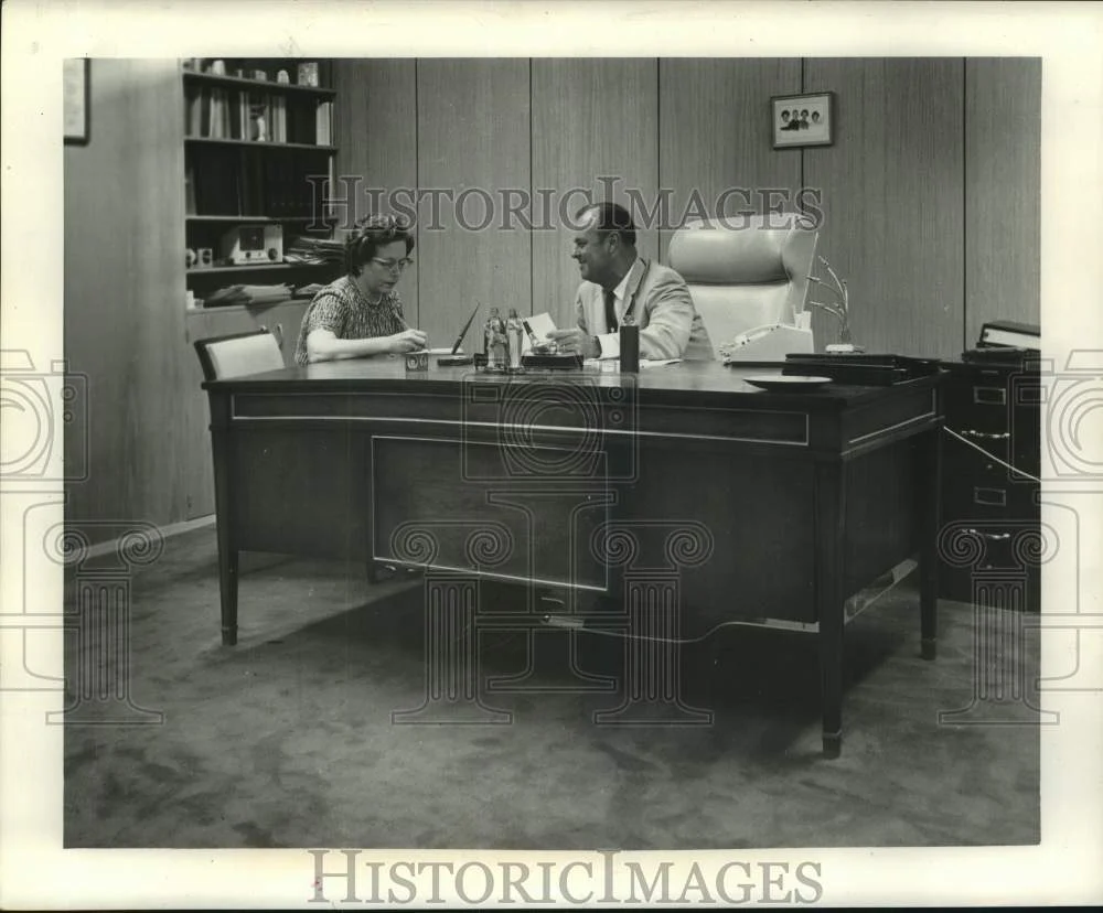 1963 Press Photo Philip J. Schoen III dictates letter to Miss Josephine Mazza