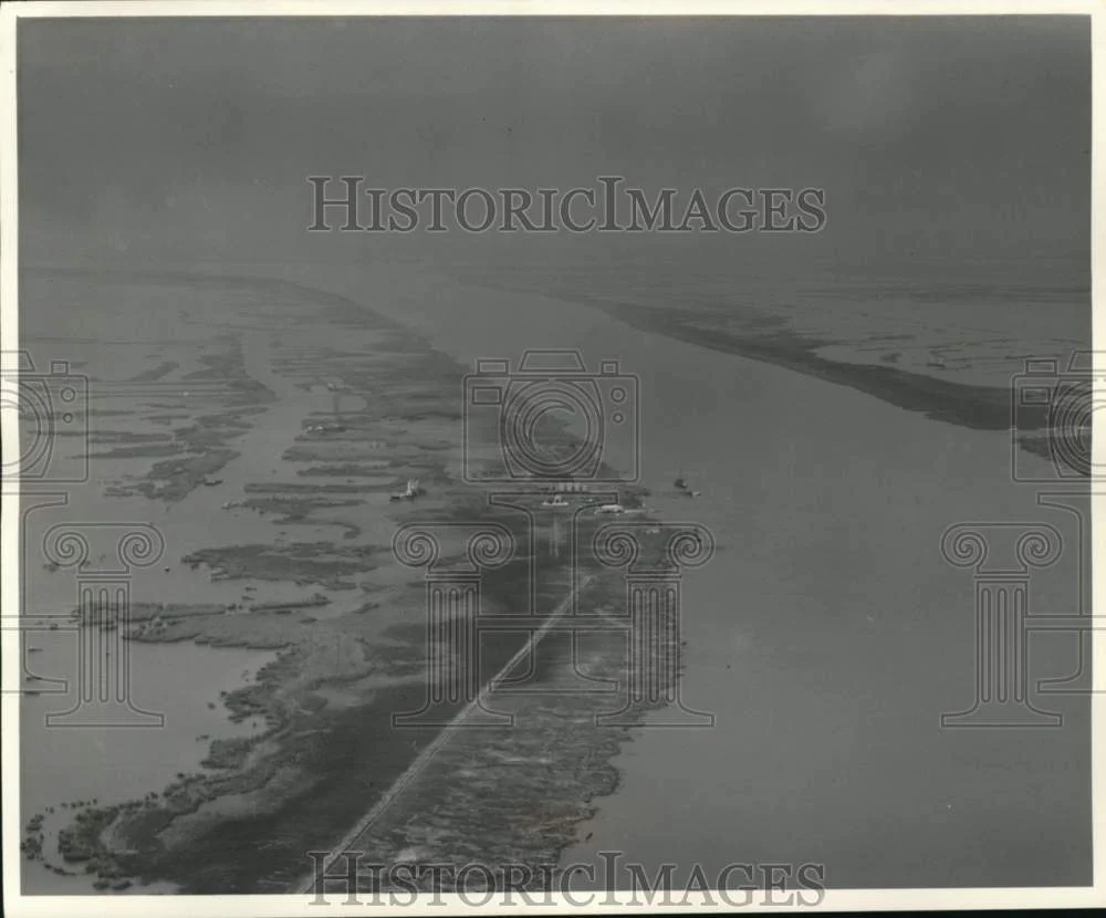 1960 Press Photo Southwest Pass- Upstream toward head of Passes - noc62463