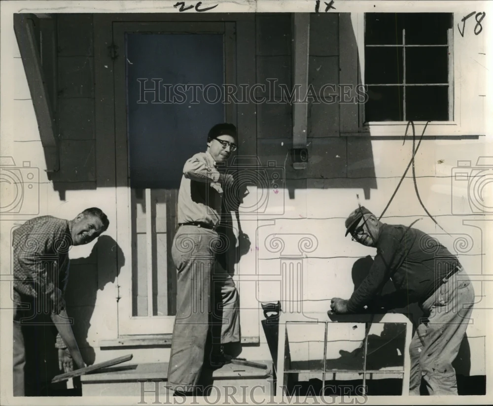 1964 Press Photo Laymen repair Camp Hardtner, Episcopal camp, near Pollock