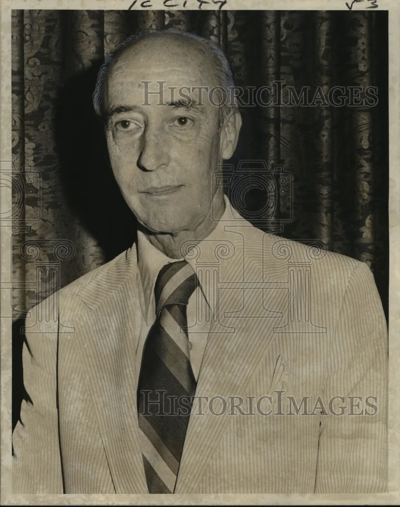 1971 Press Photo Dr. Richard L. Buck - noo02341