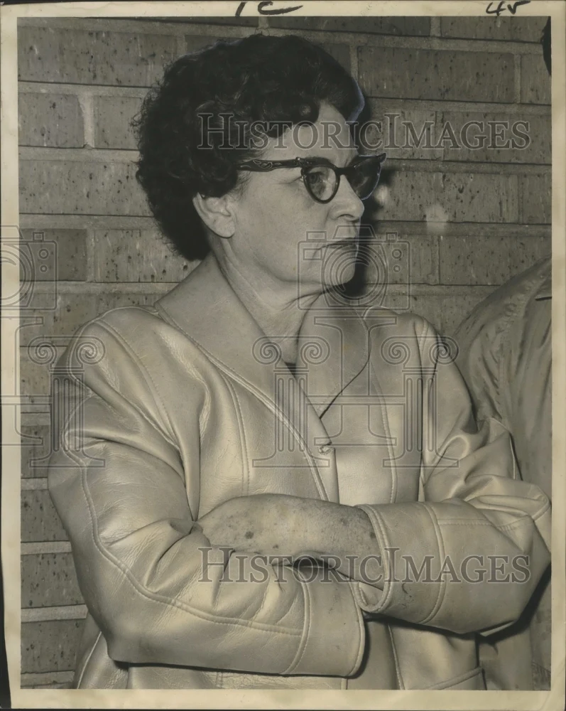 1961 Press Photo Mrs. Frank Cassard, beaten & robbed in the parking lot of bank