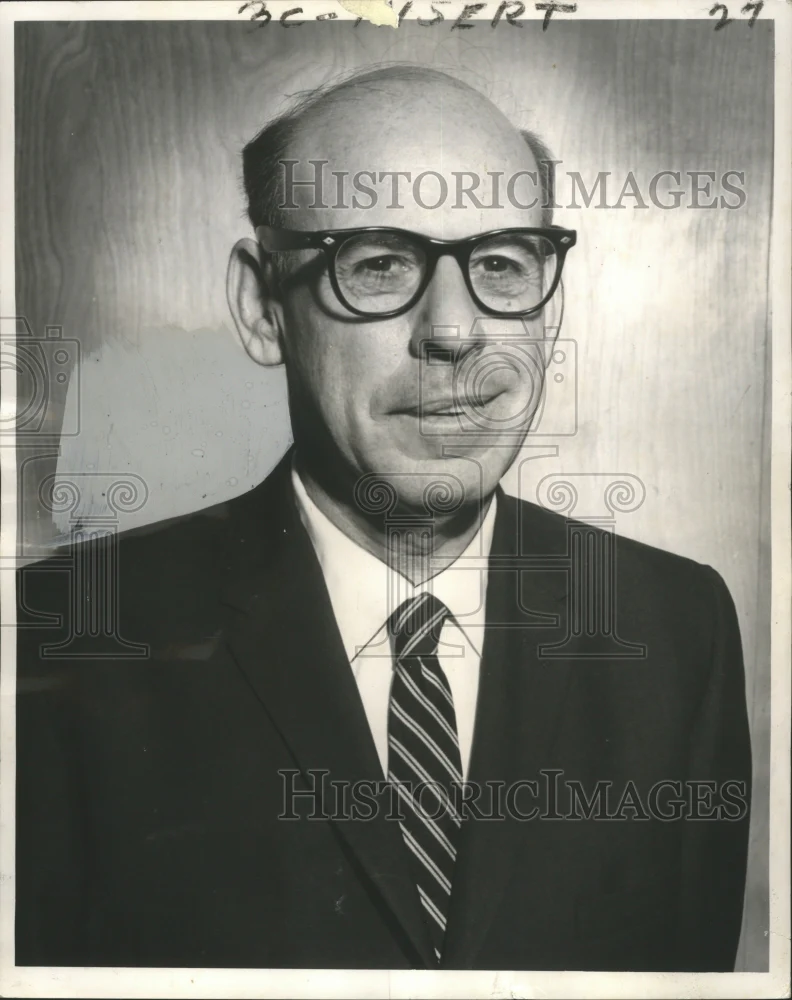 1961 Press Photo Mike Brener, General Manager of Universal Furniture - noo03459