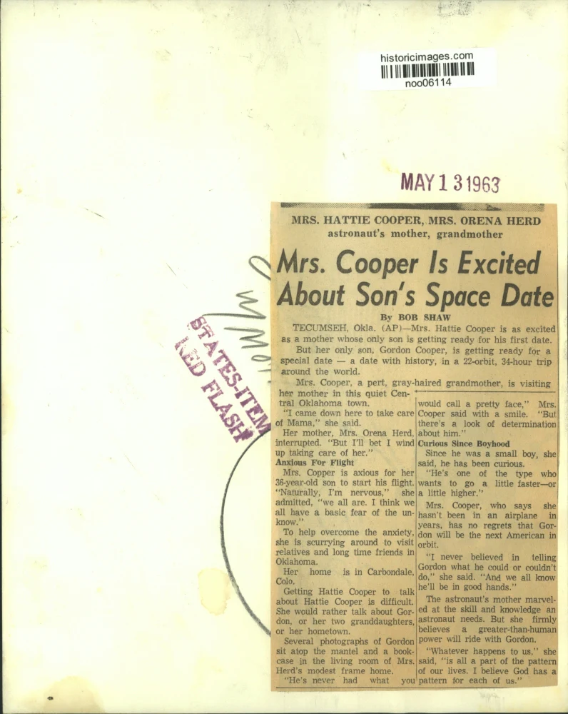 1963 Press Photo Mrs. Hattie Cooper & Mrs. Orena Herd, Gordon Cooper's family - Image 2