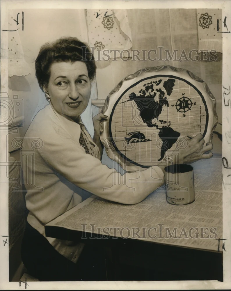 1957 Press Photo GWC Tray-Maker Mrs. Joseph Fife - noo19019
