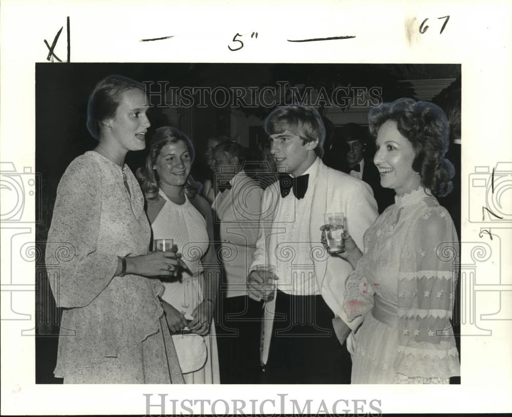 1978 Press Photo Lisa Carrer, Greta Acomb and Steven and Molly St. Paul