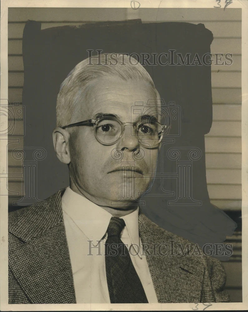 1949 Press Photo Dr. Russell M. Geer, professor at Tulane University - noo20443