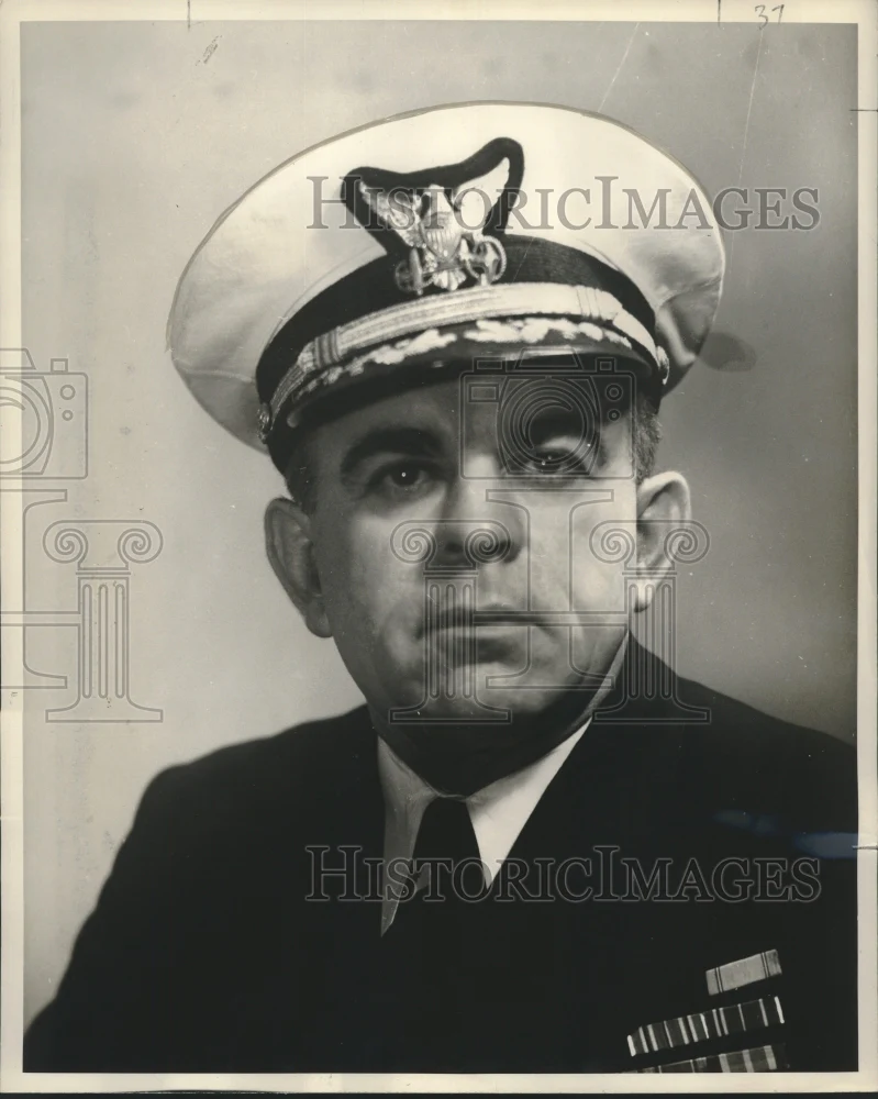 1951 Press Photo U.S. Coast Guard Commander M.F. Garfield, New Orleans