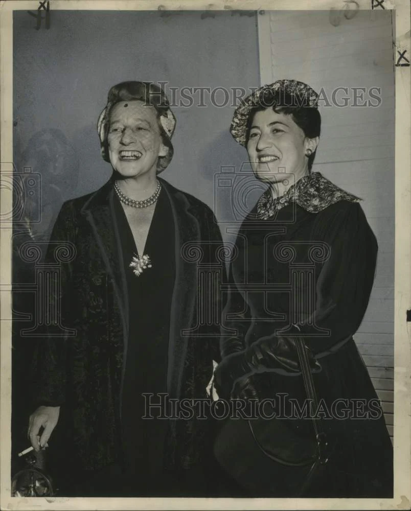 1955 Press Photo Lillian Hellman, Mrs. Alexander HIlberg in New Orleans