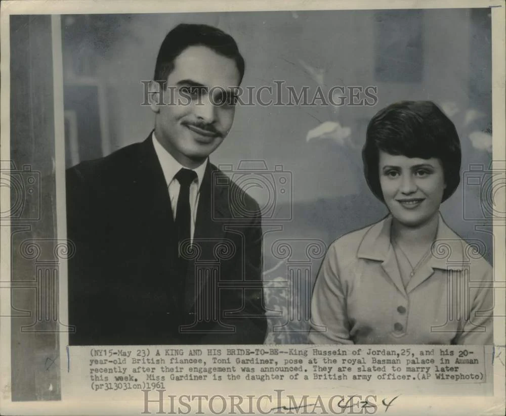 1961 Press Photo King Hussein of Jordan and Fiancee Toni Gardiner - noo32898