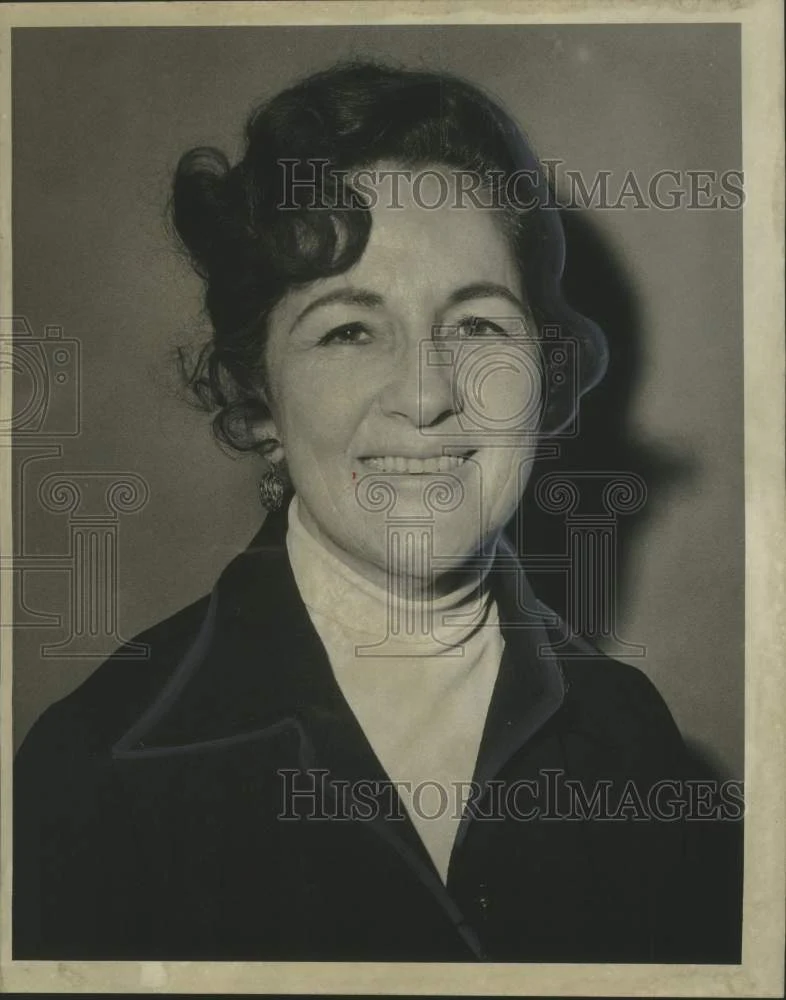 1971 Press Photo Mrs. T. Milton Hynes, Ladies of Charity - noo33275