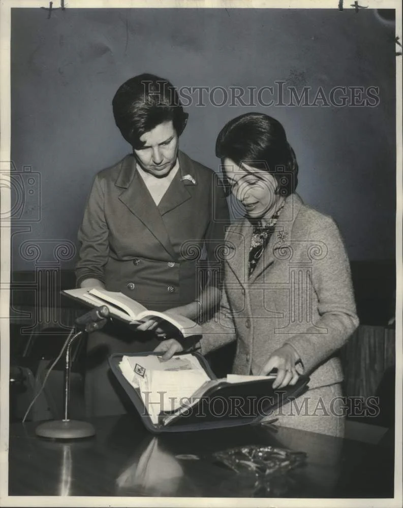 1967 Press Photo Mrs. Charles Kahn Jr. & Mrs. Richard Reeves- League of Women