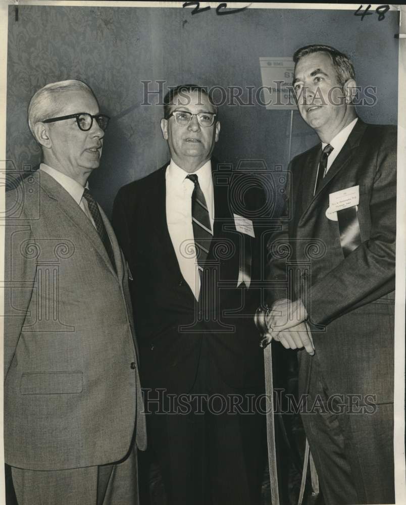 1967 Press Photo Speakers at a symposium on "Mental Depression" at Fontainebleau