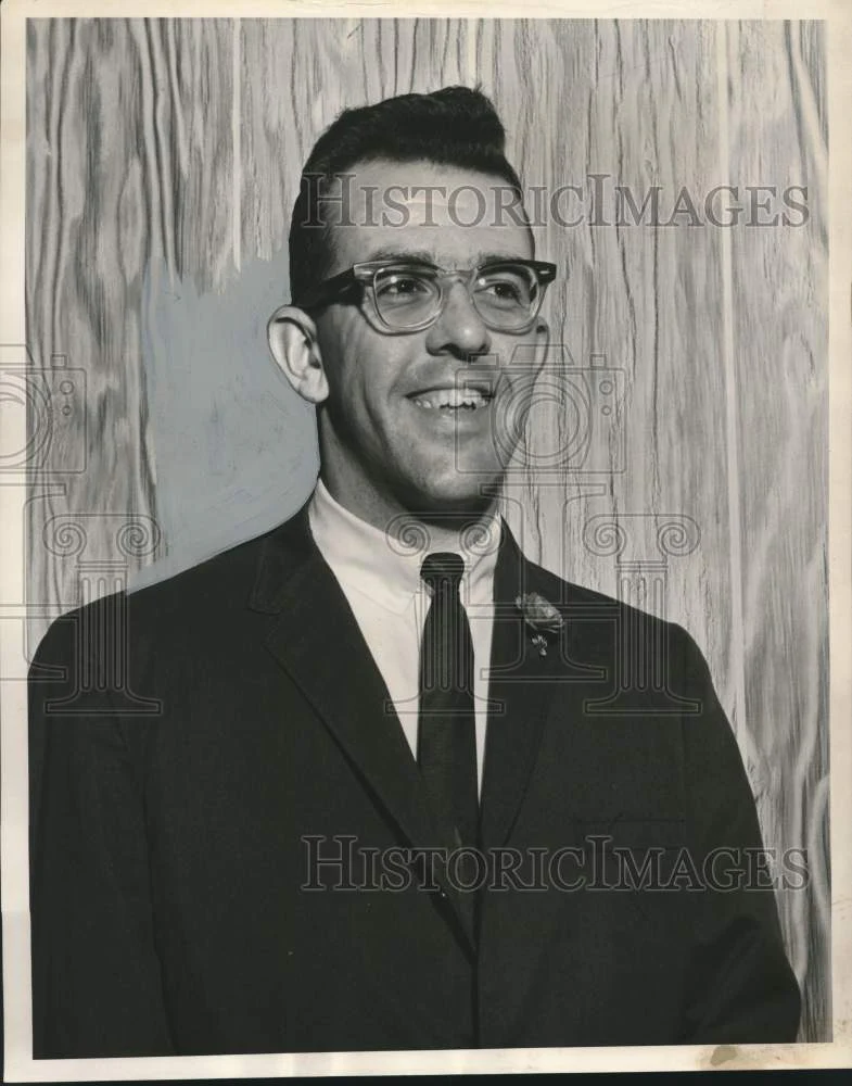 1963 Press Photo John A. Mipro, Jr., president of the Kiwanis Club of Midcity LA