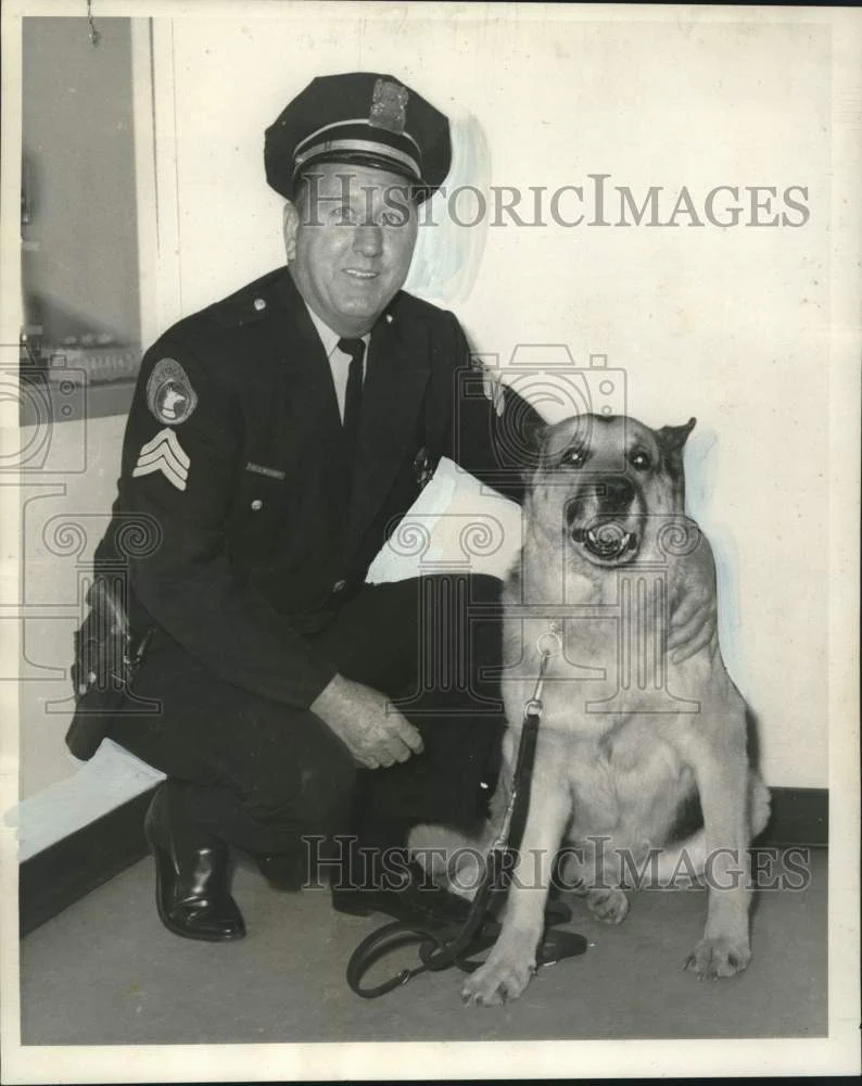 1969 Press Photo Sergeant Robert J. Murray with Canine Prince, will both retire