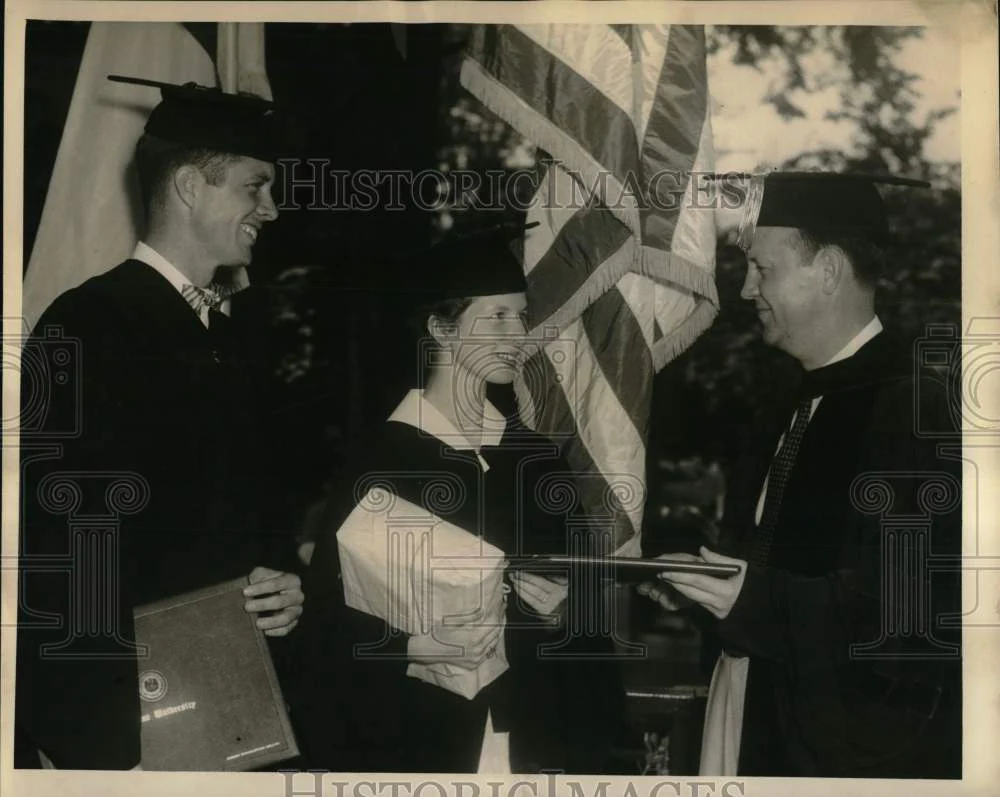 1954 Press Photo Mr. & Mrs. Robert S. Mellon- Tulane Law School Graduates