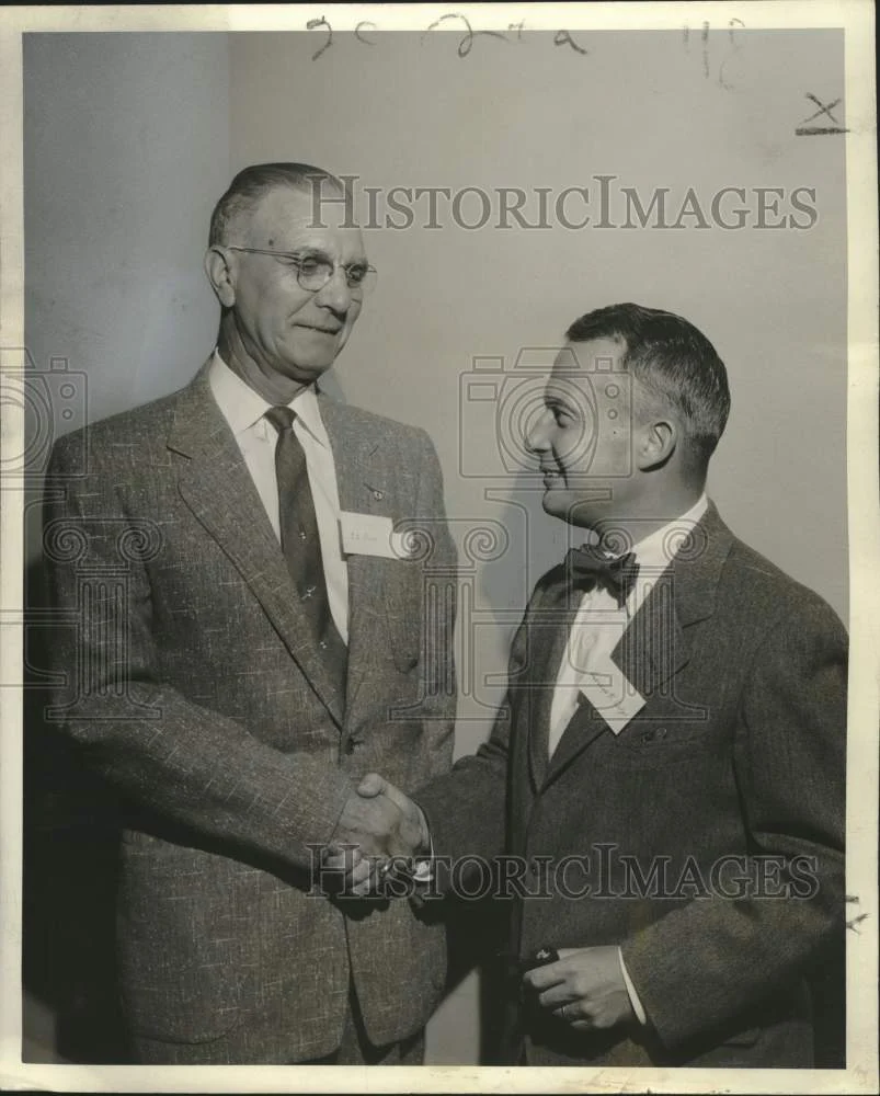 1954 Press Photo Joseph E. Pace & Herman Gelpi of Beer Wholesalers Association