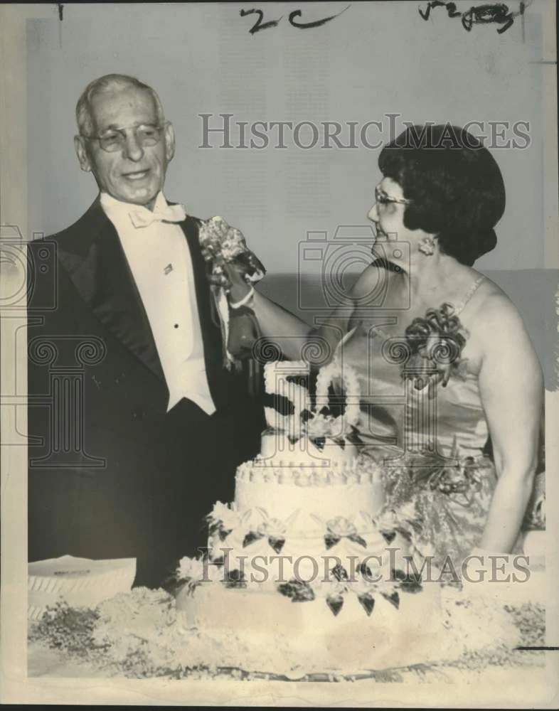 1963 Press Photo Mr. and Mrs. Martin Paul celebrate their 50th anniversary.
