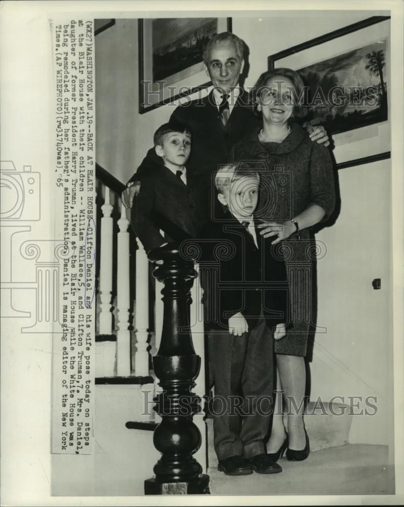 1965 Press Photo Editor Clifton Daniel and his family stay at Blair House.