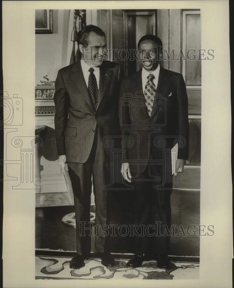 1973 Press Photo President Richard M. Nixon and Livingston B. Johnson of Bahamas