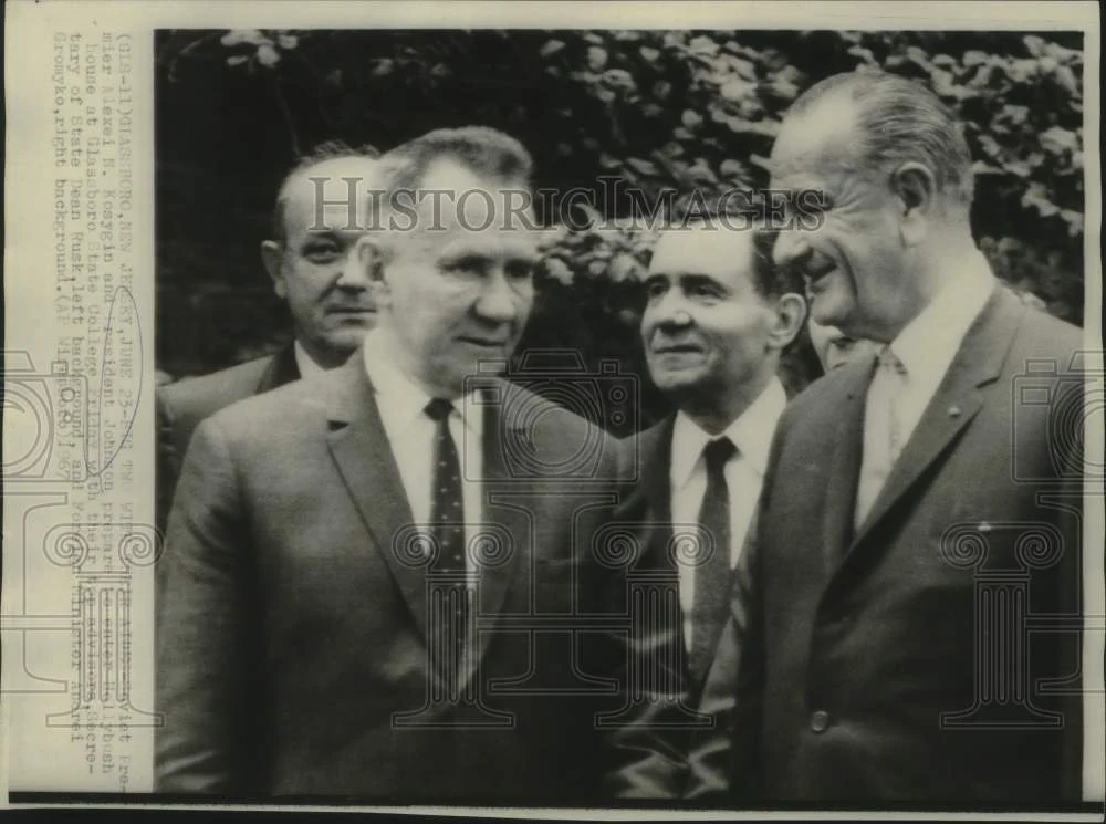 1967 Press Photo Soviet Premiere Alexei Kosygin & President Johnson in Glassboro