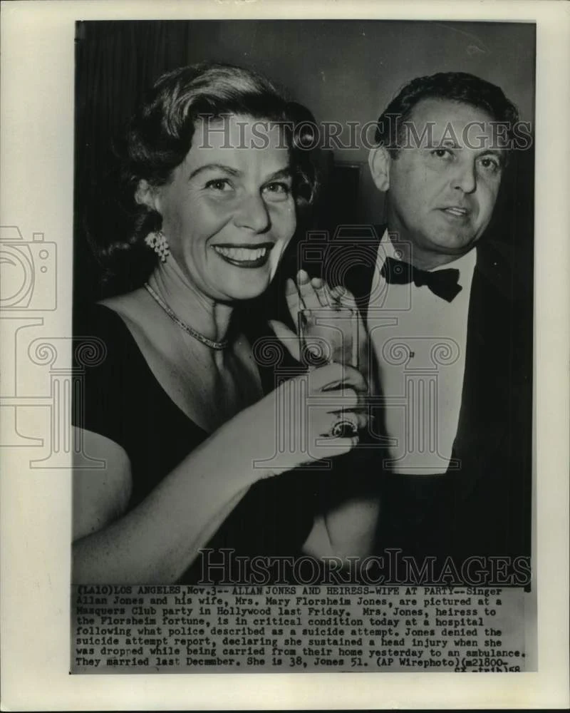 1958 Press Photo Singer Allan Jones & wife Mary at a party, Los Angeles
