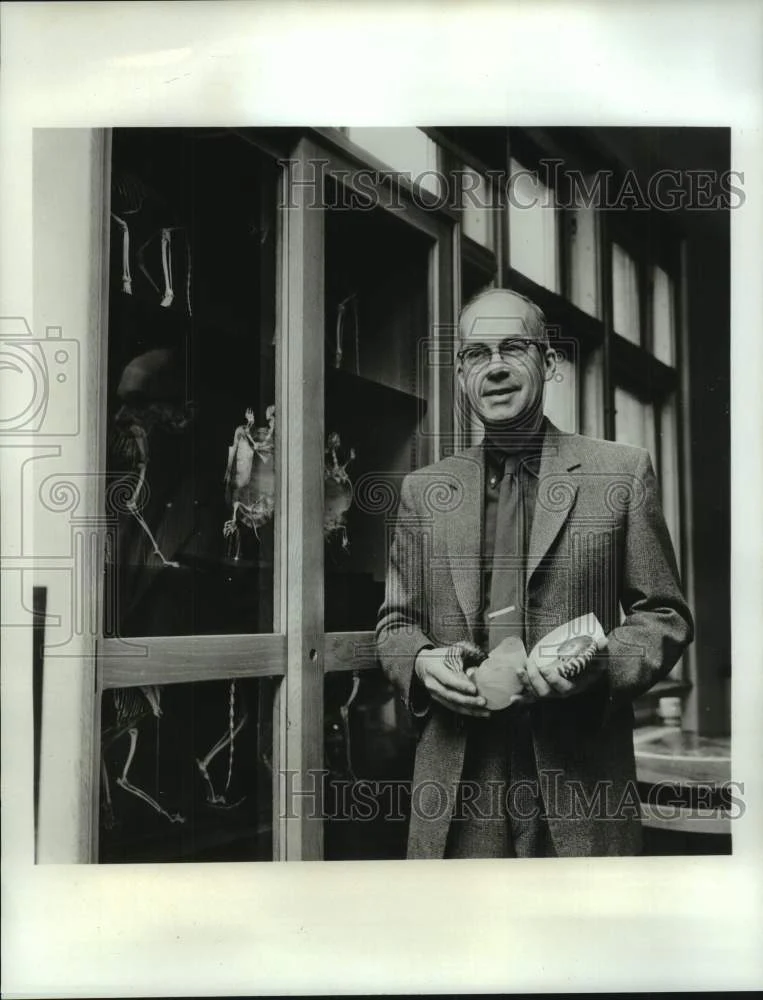 1965 Press Photo John A. Moore, editor of Ideas In Modern Biology, (Doubleday)