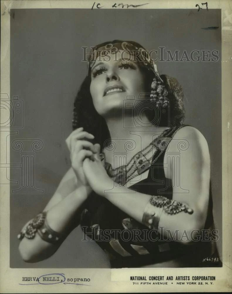 1955 Press Photo Soprano Herva Nelli as "Aida" in New York. - nop74628