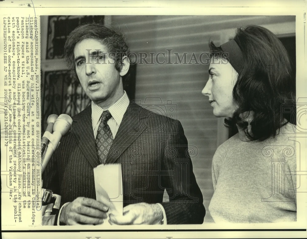 1972 Press Photo Daniel Ellsberg & wife Patricia at a Cambridge news conference.