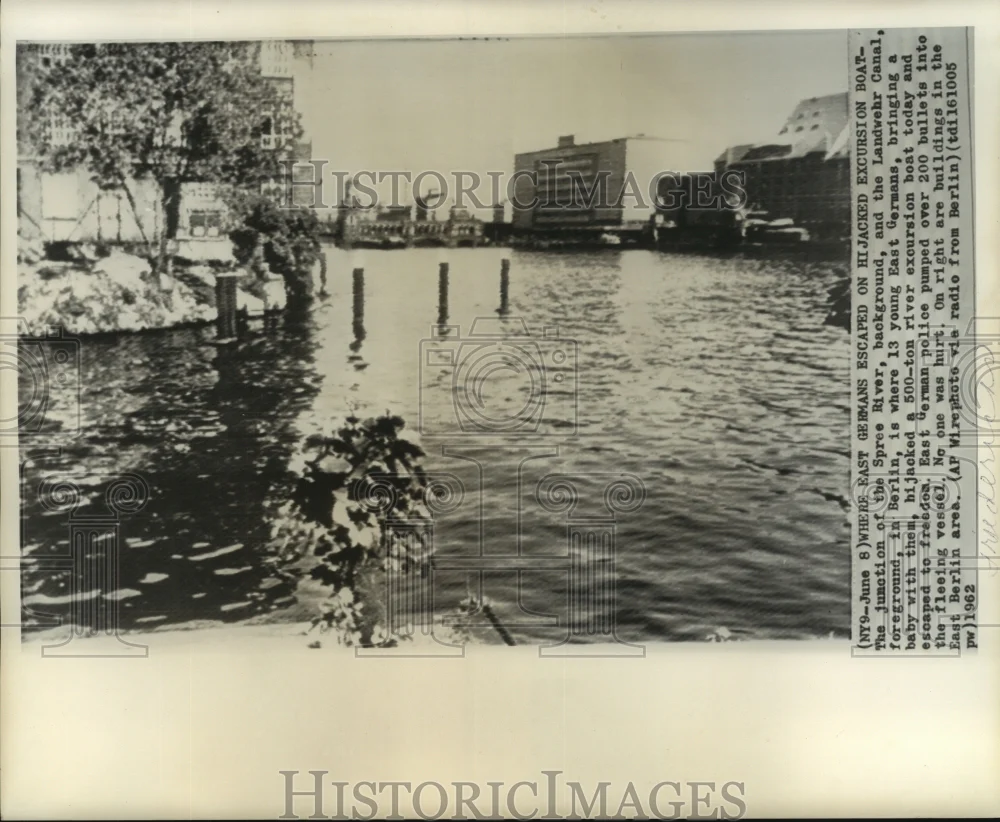 1962 Press Photo Site where East Germans hijacked boat and escaped to W. Berlin
