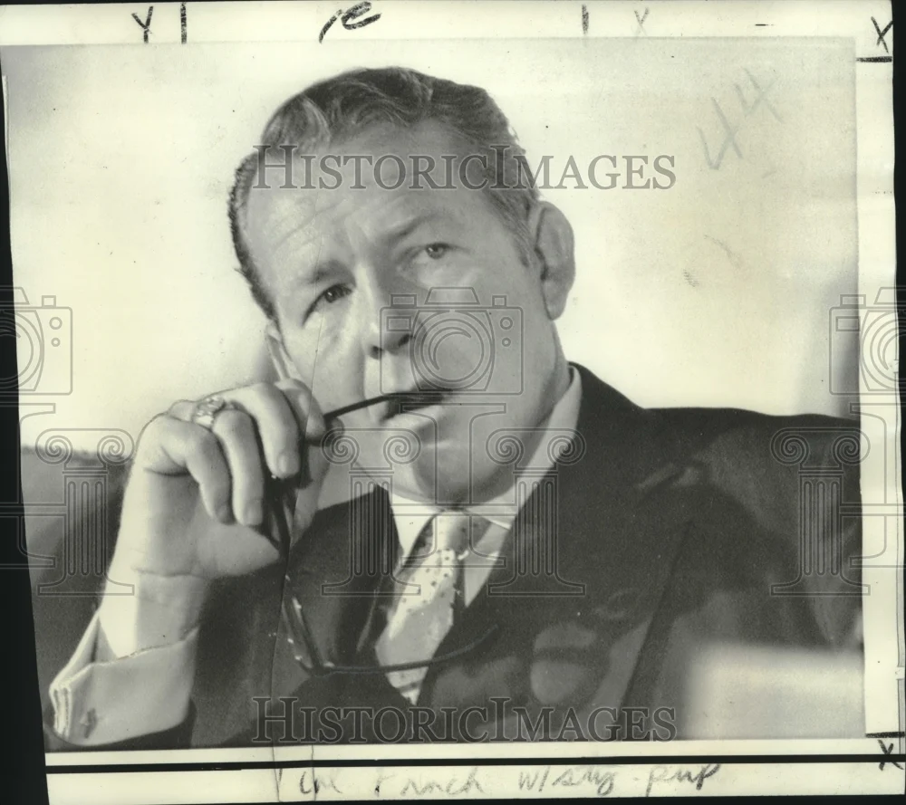 1969 Press Photo Robert H. Finch, Department of Health, Education and Welfare