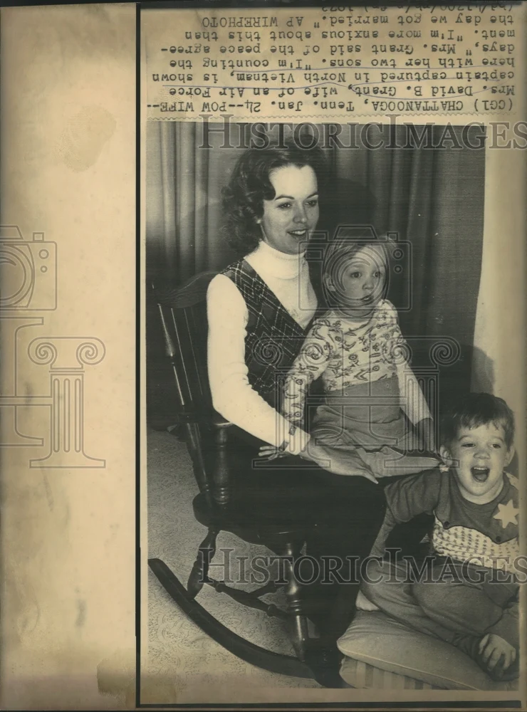 1973 Press Photo POW David Grant's wife and family in Chattanooga, TN