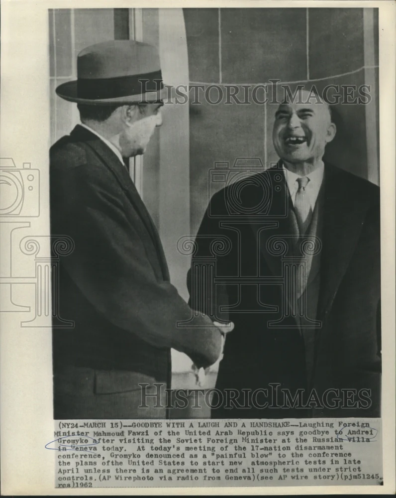 1962 Press Photo Goodbye with laugh and handshake are Fawzi and Gromyko