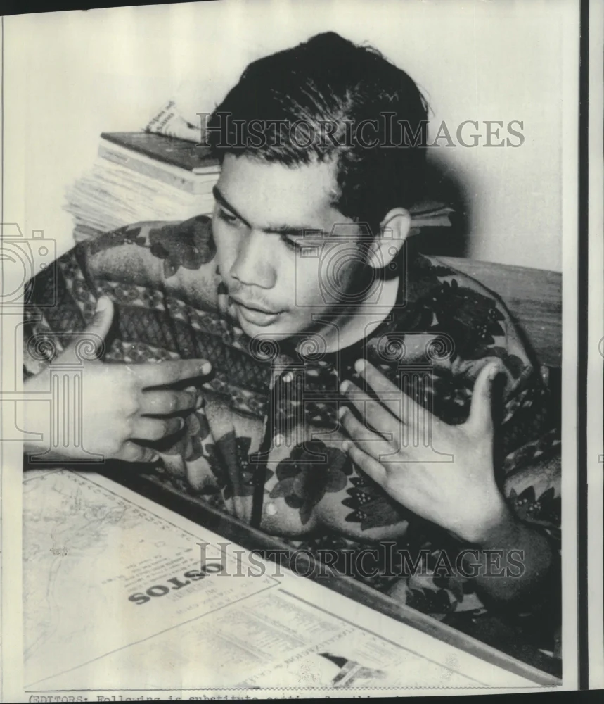 1968 Press Photo Cristin Curiel Gonzales questioned in Juarez, Mexico.