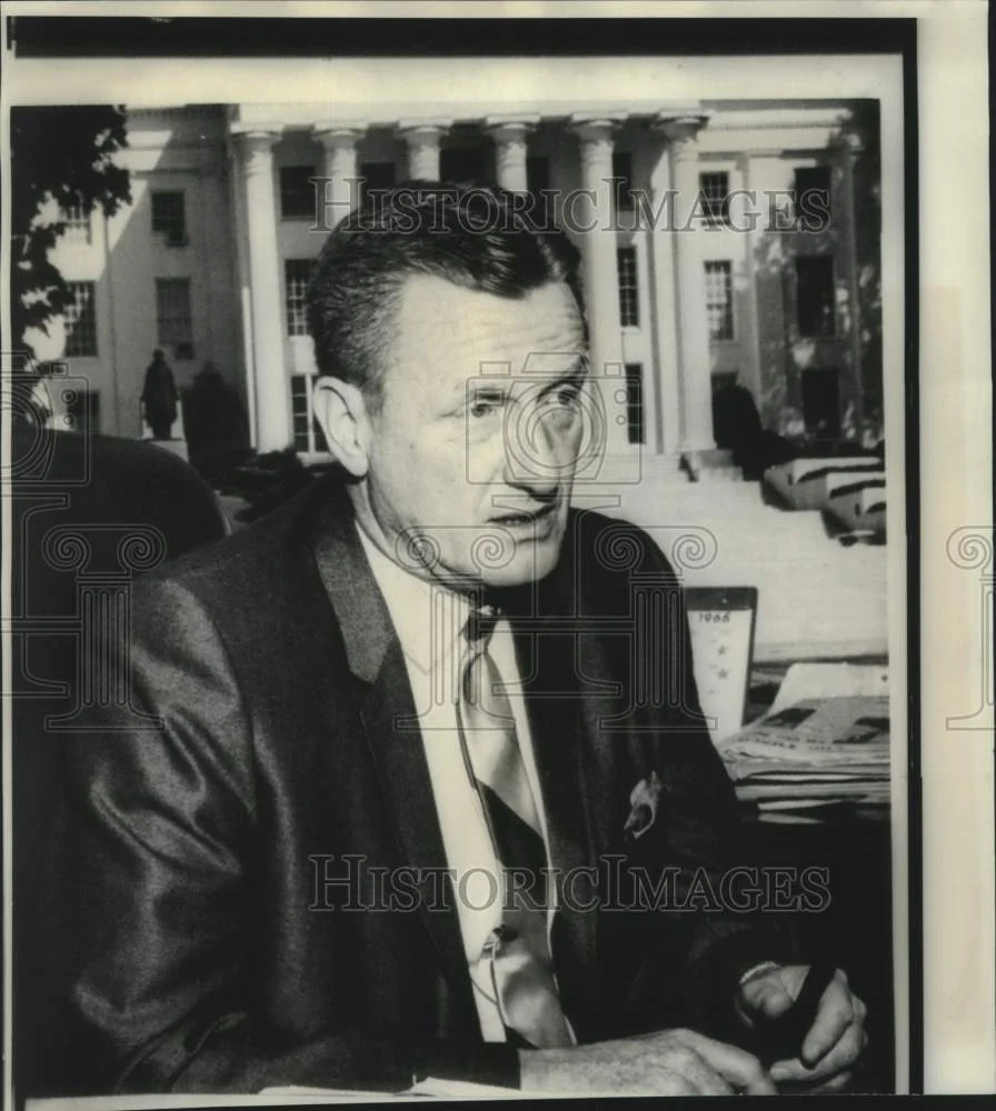 1966 Press Photo Alabama's Attorney General Flowers announces governor candidacy