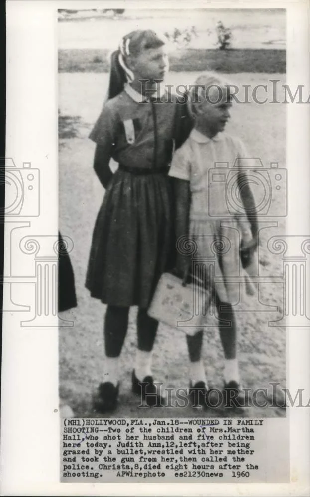 Press Photo Judith and Christa Hall of Hollywood, Florida - now07666