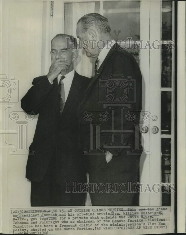 1966 Press Photo President Johnson and Sen.Fulbright, D-AR, chat at White House