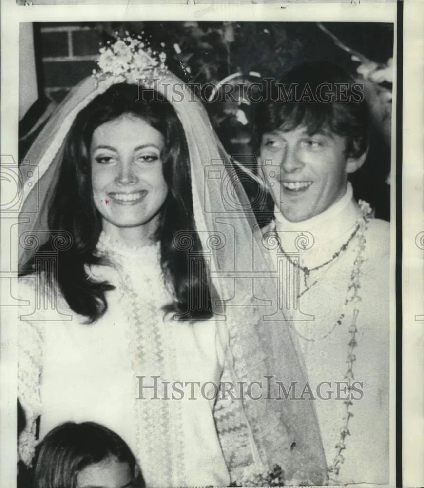 1968 Press Photo Actors Gayle Hunnicutt & David Hemmings at their wedding in CA