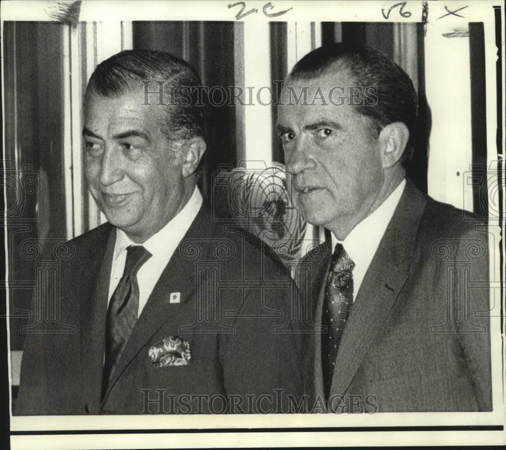 1970 Press Photo President Nixon and Sinan Korle arrive at United Nations.