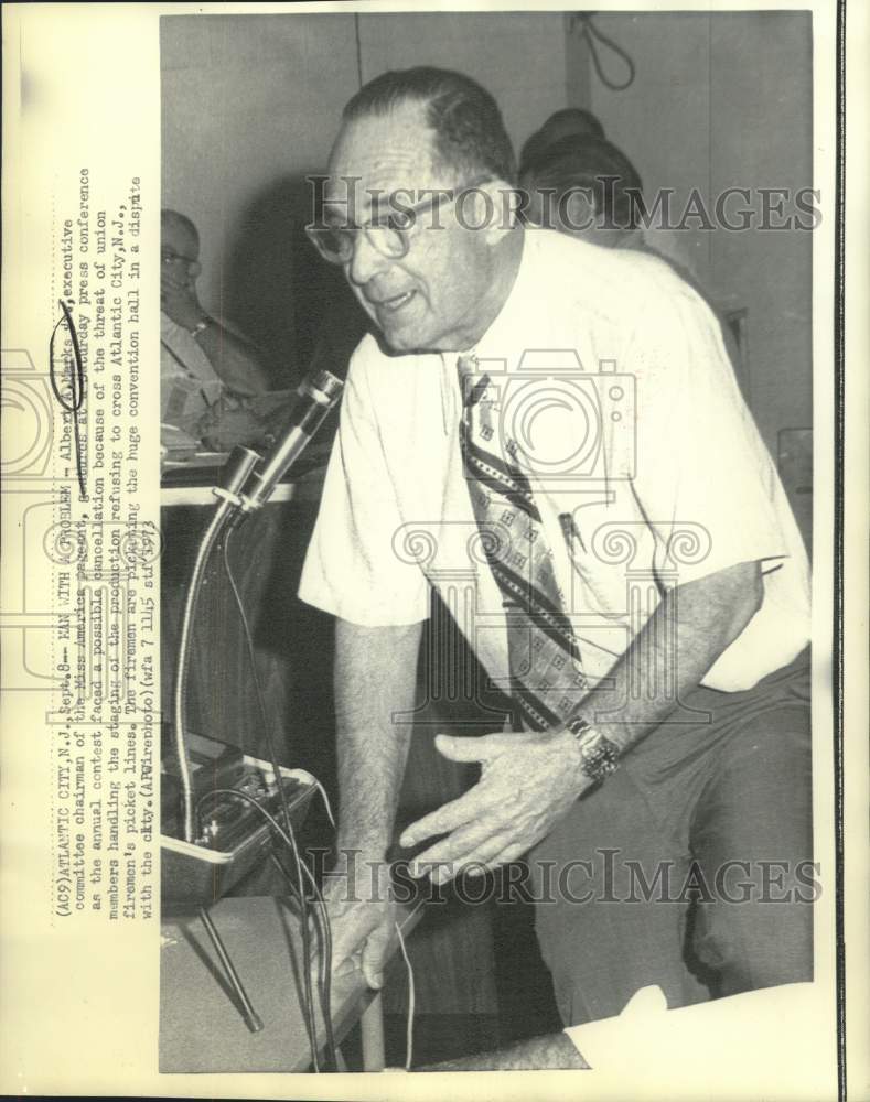 1973 Press Photo Miss America pageant chairman Marks at press conference