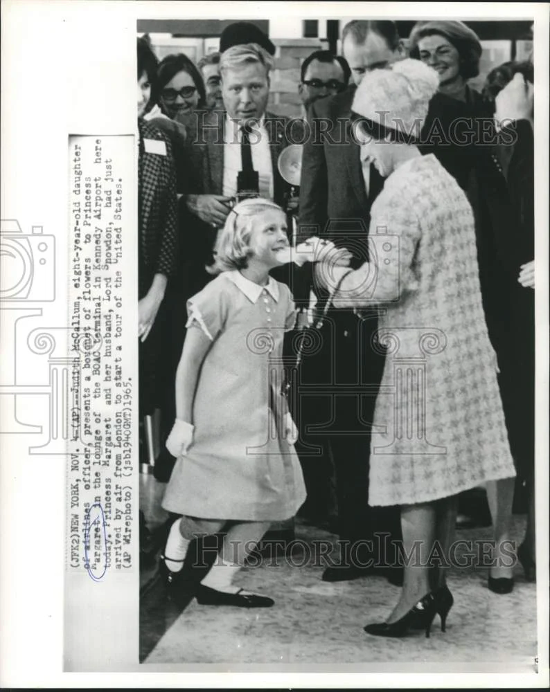 1965 Press Photo Judith McCallum presents flowers to Princess Margaret in NY