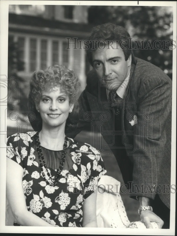 1984 Press Photo Lesley Ann Warren and Armand Assante star in Evergreen.