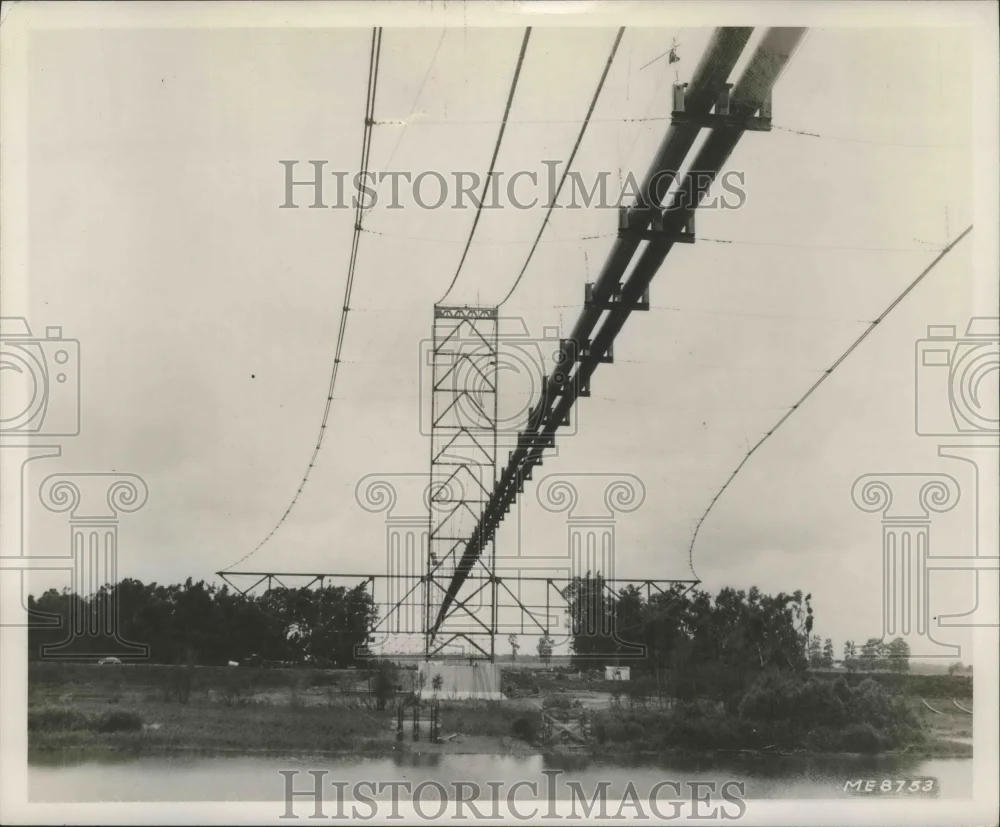 1952 Press Photo The Atchafalaya River pipe line bridge in Melville, Louisiana.