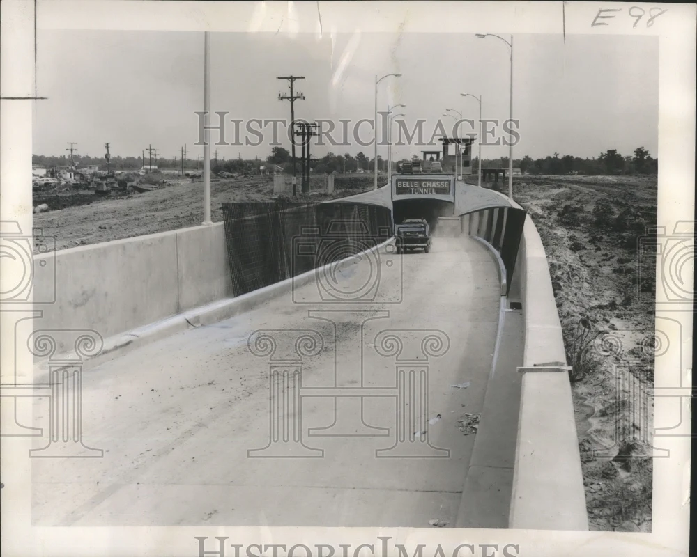 1955 Press Photo Worker's Truck heads into the 800-foot-long Belle Chasse Tunnel