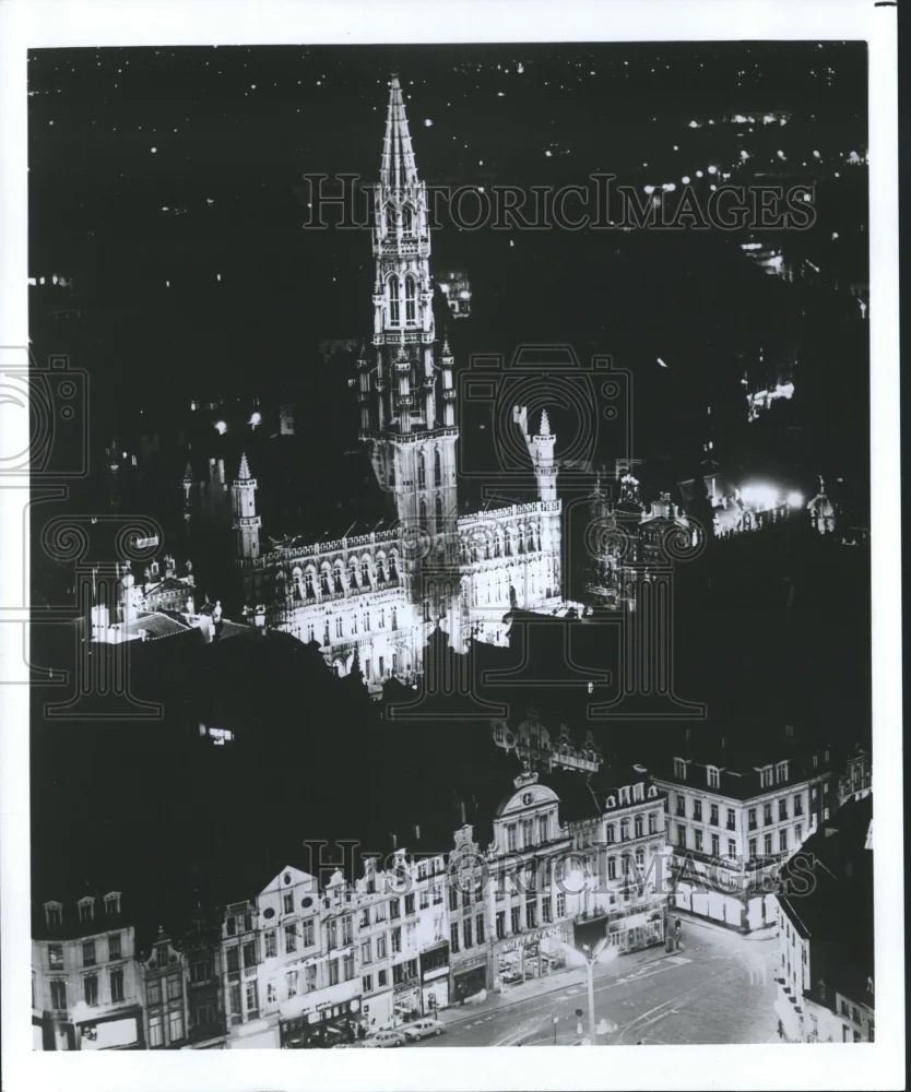 1979 Press Photo Belgium - View of City Hall in Brussels at Night - nox07945